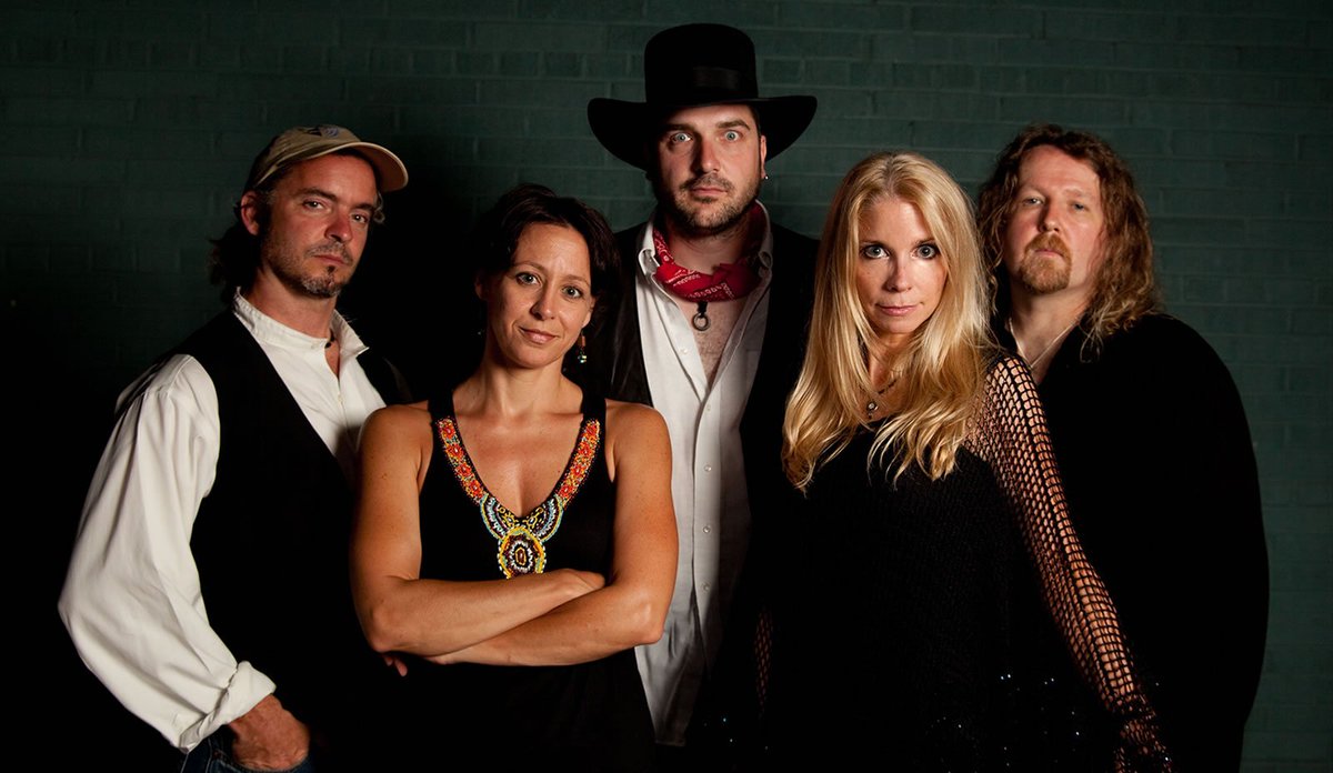 Tusk - The Ultimate Fleetwood Mac Tribute is on their way! Come listen to Fleetwood Mac's biggest hits with us over Labor Day Weekend!#tusk