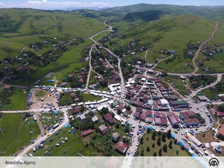anadoluajansi's tweet photo. [Galeri 📷] Menderesleriyle ünlü yayla büyülüyor https://t.co/avn68aJh5i https://t.co/TClUwjy6Wr