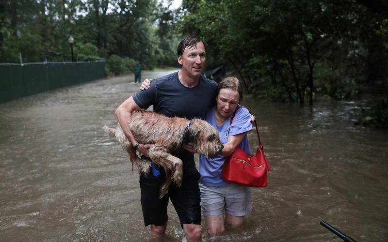 Ways you can help those that were in the path of #HurricaneHarvey: texasmonthly.com/the-daily-post… #HoustonStrong