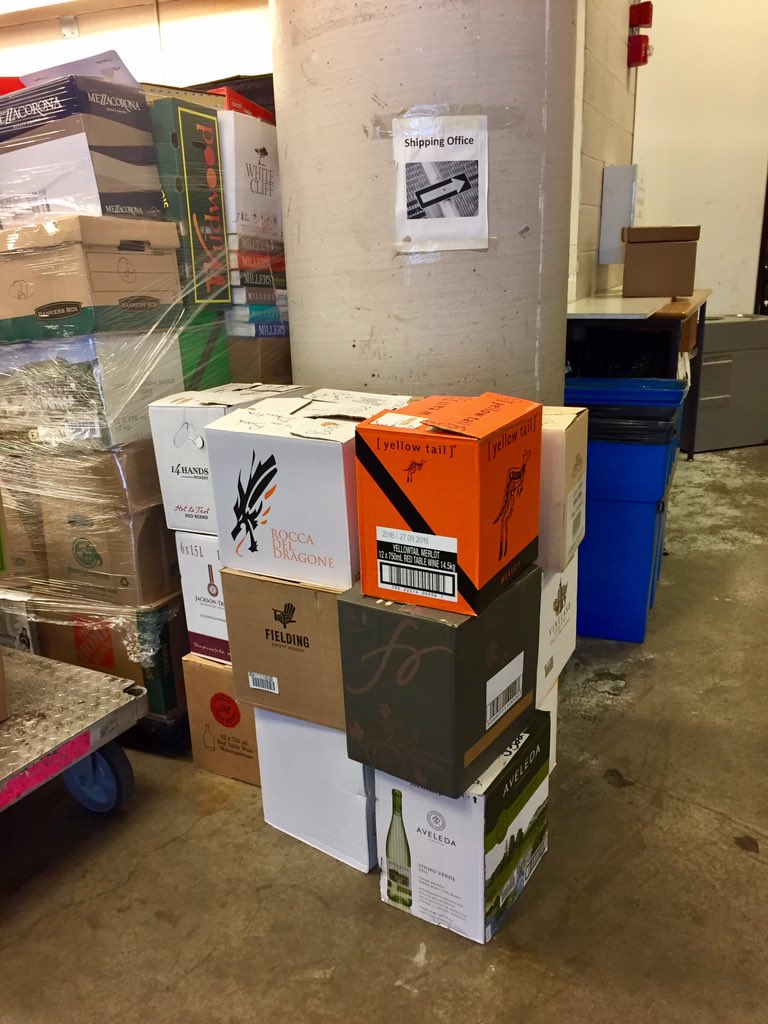 manjushreethapa's tweet photo. These 15 boxes go. Argh. #bookcull https://t.co/RsIaGno1XI