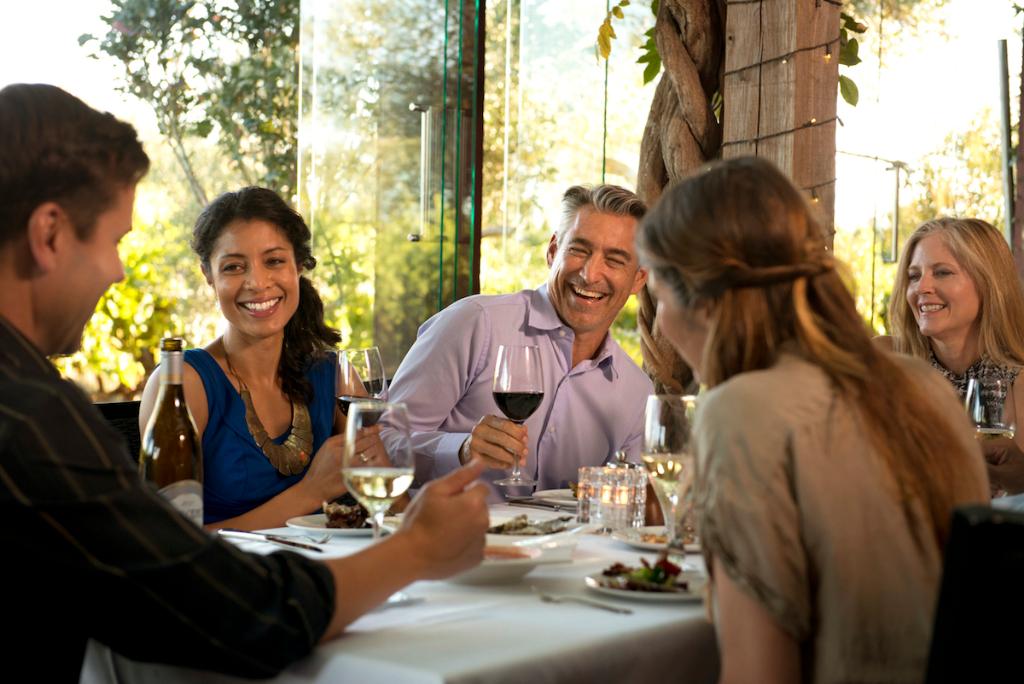 OpenTableCA's tweet photo. Communication is key. Restaurant pros share #serversecrets to receive stellar service: https://t.co/v8pRWfOGvp #hackdining #tips https://t.co/Qjg3a1YdYw