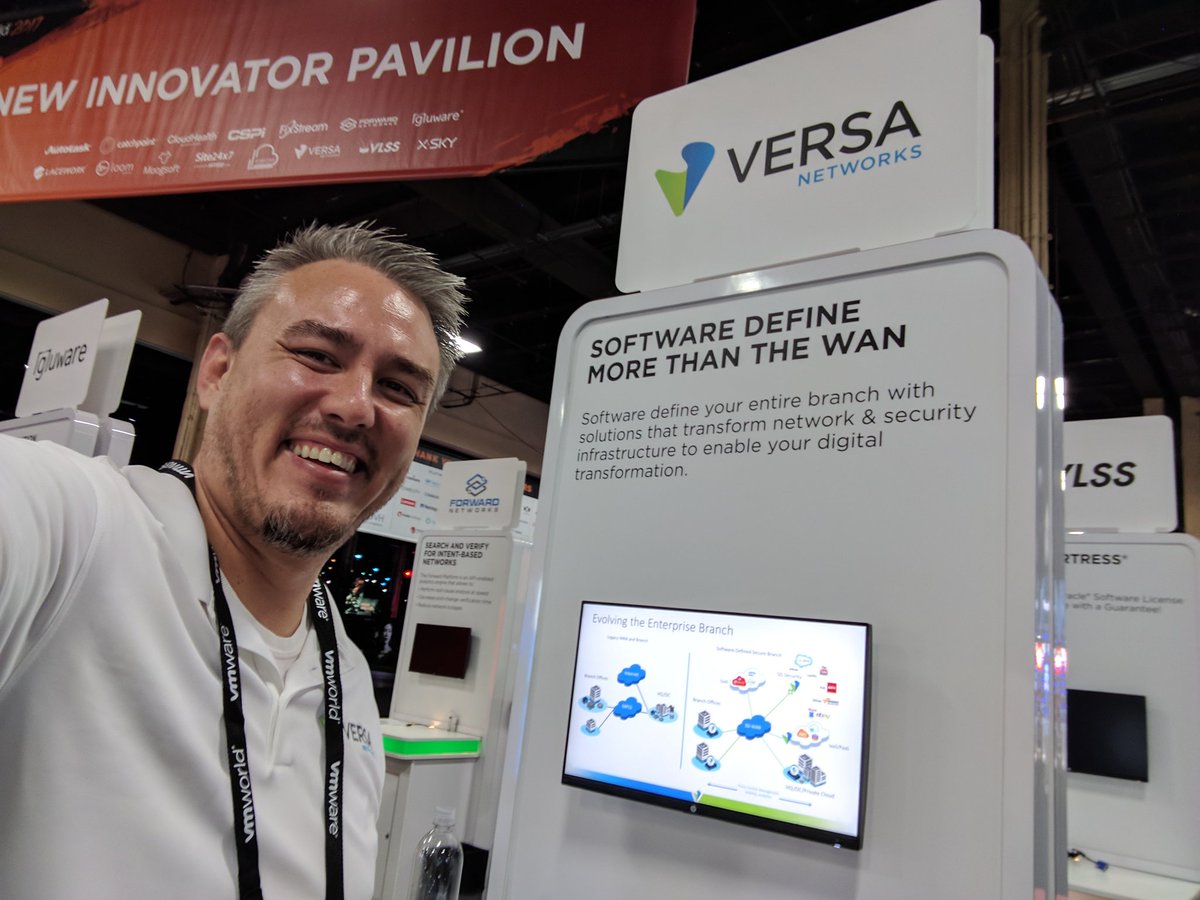 DigitalMcB's tweet photo. Just a tall guy @VMworld https://t.co/brLue8a6lo
