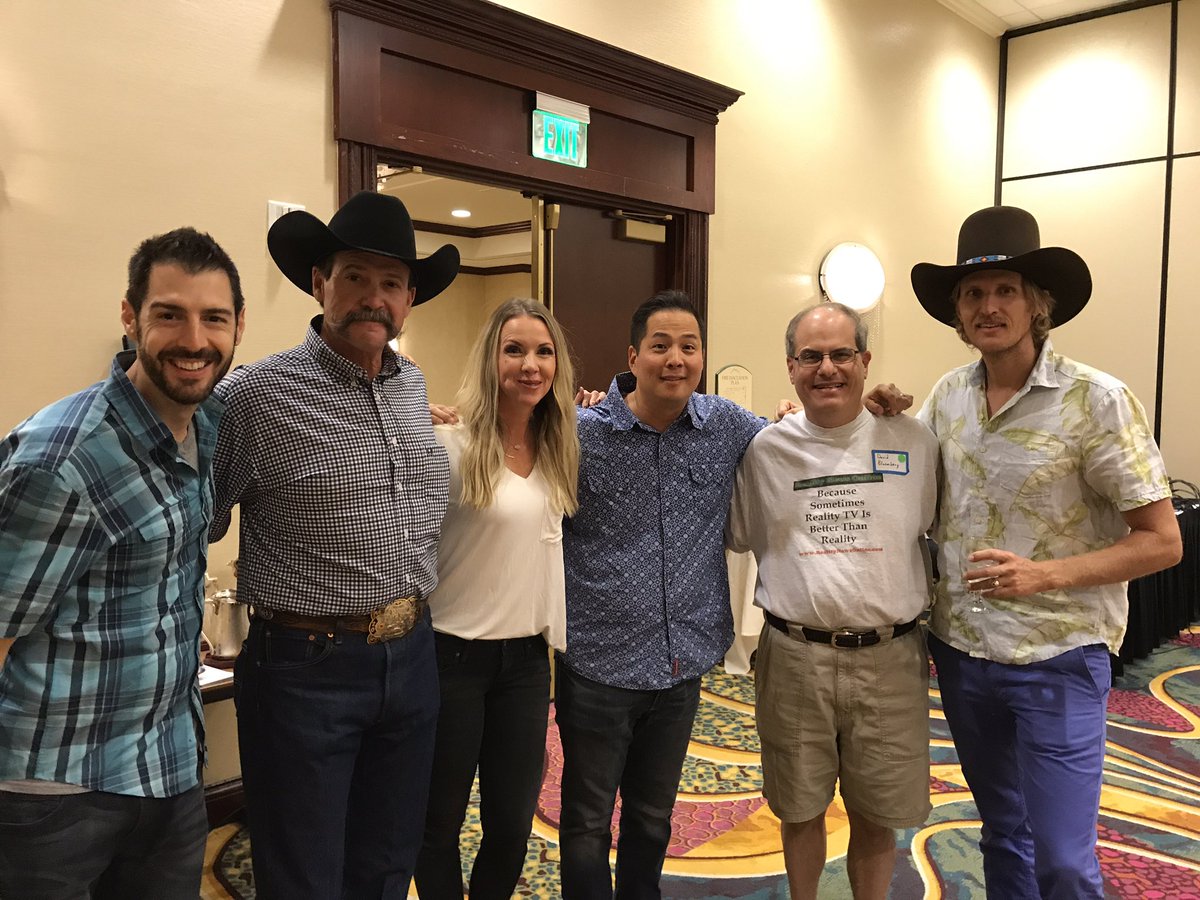 DavidBloomberg's tweet photo. Me with most of the #Survivor panel (Rachel was busy prepping) -- @robcesternino Rick @SurvivorNeleh @sushisurfer @TysonApostol #RHAPCon https://t.co/47uLxY5sLQ