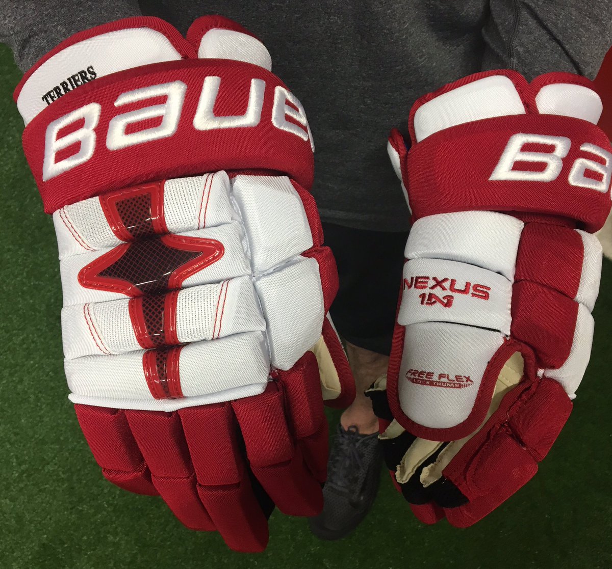 TerrierHockey's tweet photo. New gear rolling in to kick off move-in week! https://t.co/kPHgwEFxdQ