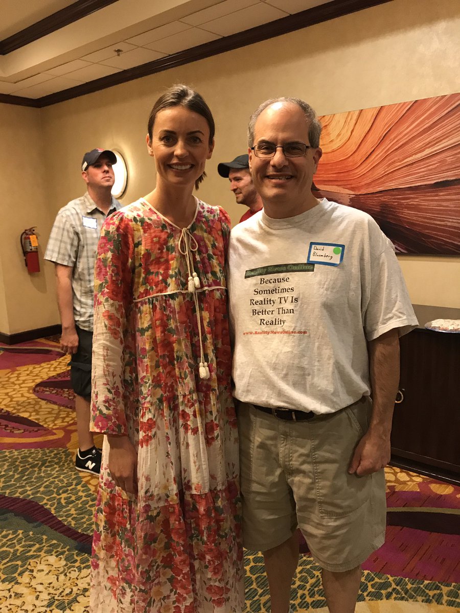 DavidBloomberg's tweet photo. Also got individual pics with the #RHAPCon #survivor panelists @SurvivorNeleh @sushisurfer Rachel and Rancher Rick! #RHAP https://t.co/hlMUw0g2Gx