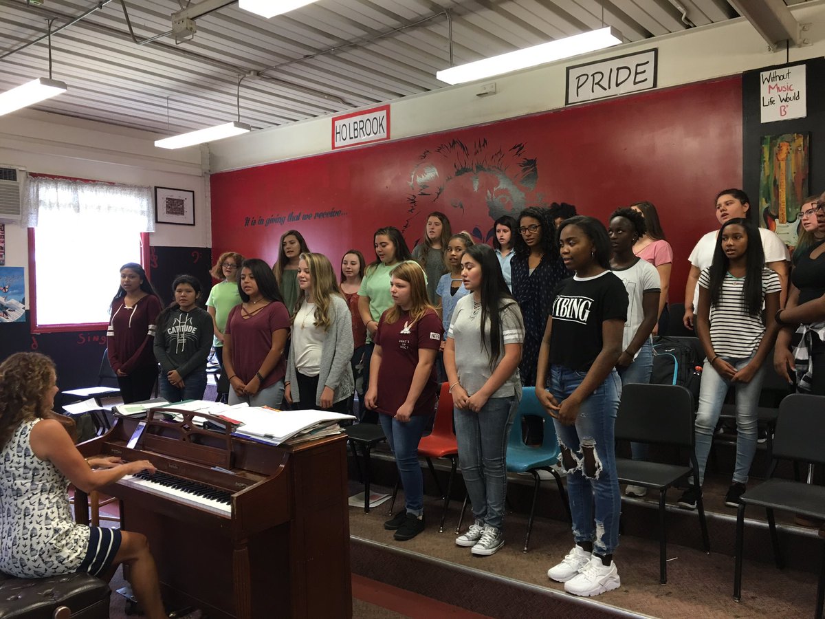 GastonSchoolsHR's tweet photo. Ms. Daniel's chorus classes begin where they left off. #GastonFirstDay https://t.co/gZXMz2d4rX
