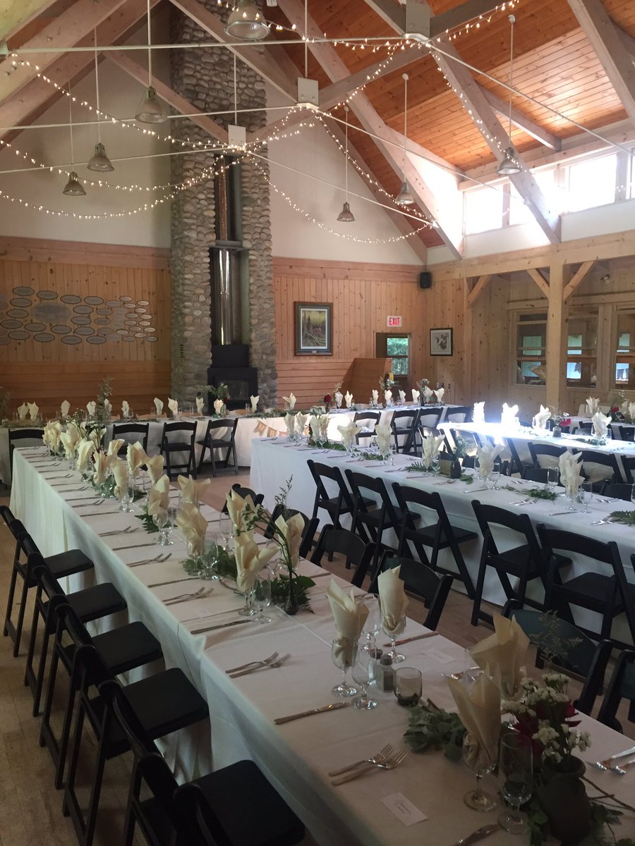 Congrats to our couples this past weekend! 👰🏻💕 #weddings #weddingseason #weddingtime #weddingfun #barrie #catering #casalcatering