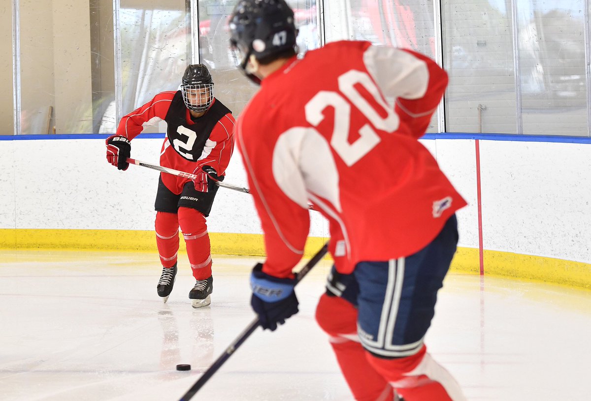EdmOilKings's tweet image. Players took to the ice for Day 1 of #EOKCamp2017 this morning for team practices. Take a look at the on-ice action📸: