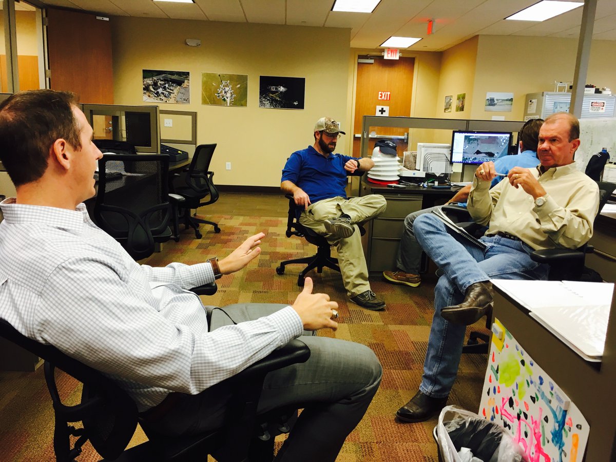 datawingglobal's tweet photo. @datawingglobal prepping to go down to the #Texas coast today to support #Harvey clean-up efforts. #prosbehinddrones https://t.co/ggV8bu4EBq https://t.co/s0uwtzrVEF
