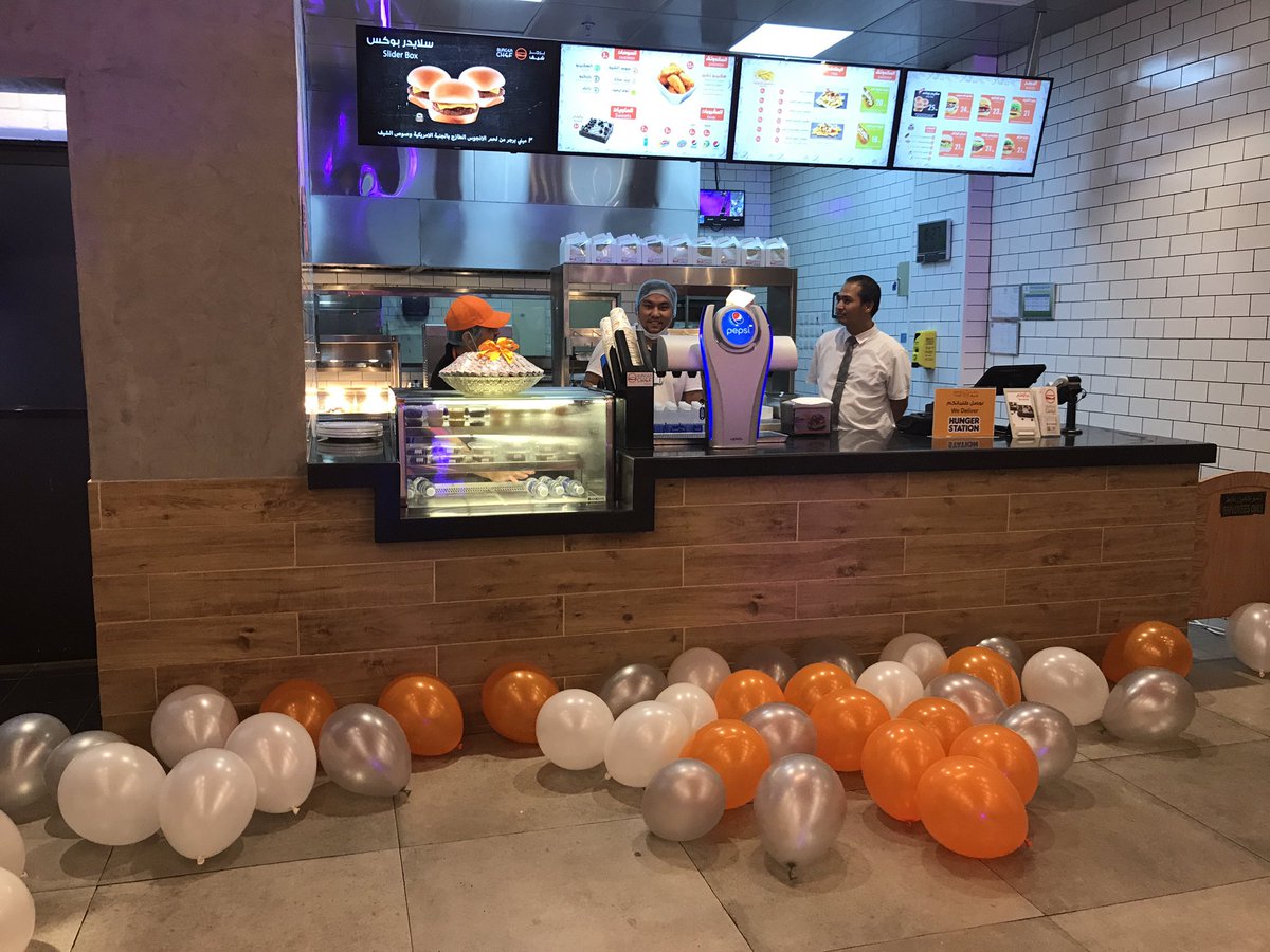 مطاعم ومقاهي الخُبر tweet media