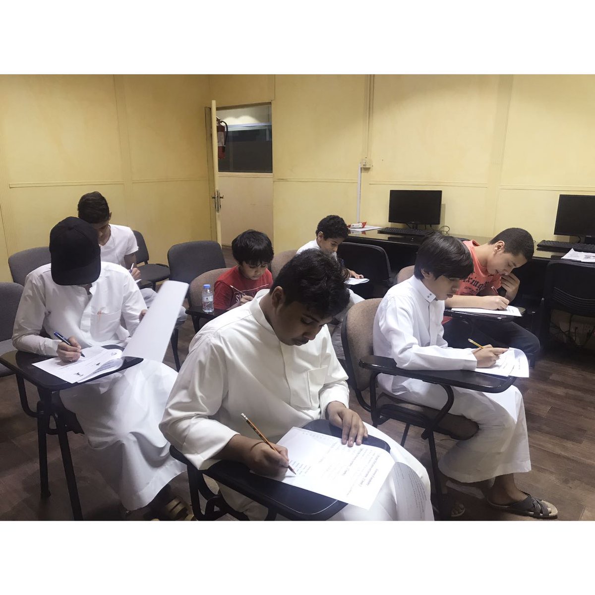 تم بحمدالله اختبار طلابنا في دورة اللغة الانجليزية للصغار و نتمنا التوفيق للجميع
للحجز و الاستعلام: 0567651993 #عنيزة #دورات_تدريبية