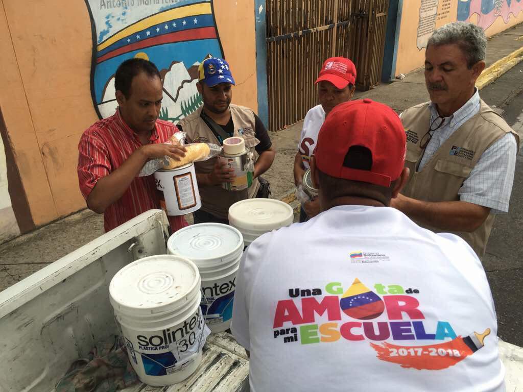 IpasmeOficial's tweet photo. Más de 300 planteles del país han sido atendidos por Una Gota de Amor https://t.co/AQu65ClDNl