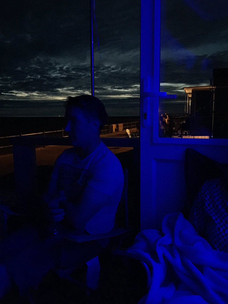 RosieKcavalier's tweet photo. Beachy hut sunset snug and warm #chippysupper 😀😀😀🏖😋😍😍😍@MsRoseCavalier @Price27P @uk_mchale @Carlisle_x @harveybones @lottieandnic https://t.co/pRNSJ86wVz