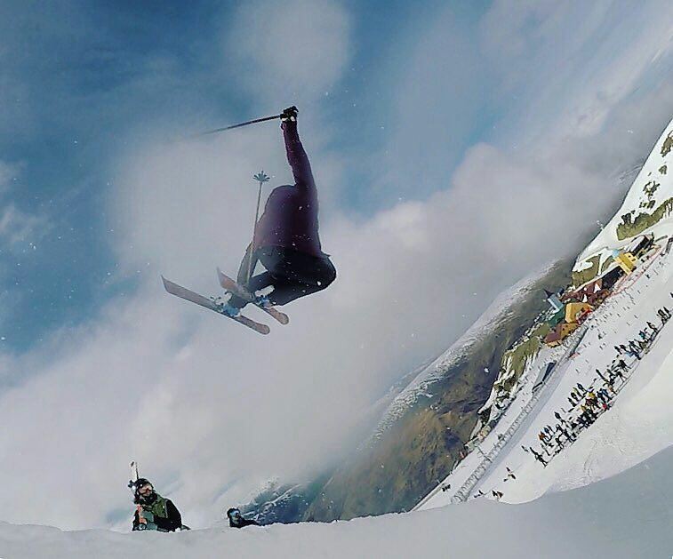 grasssticks's tweet photo. @rozgroenewoud throwing down!
・・・
A 🇨🇦 doing a 🇯🇵 in 🇳🇿! (The skiers will know what I'm talking about😝) Thanks for… https://t.co/PJrCCHGrR5 https://t.co/dxTObFjMVx
