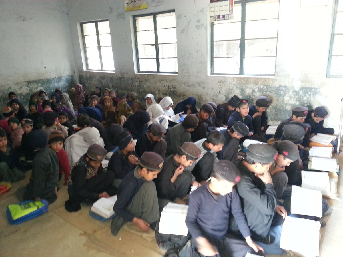 TaleemiJirga's tweet photo. Two different grade students r taught by 2 teachers, on 2 blackboards in one Classroom. #NA120ForPTI 
GPS Sajid Akbar Killi Dist, Mardan KP. https://t.co/bdKb16F7gZ