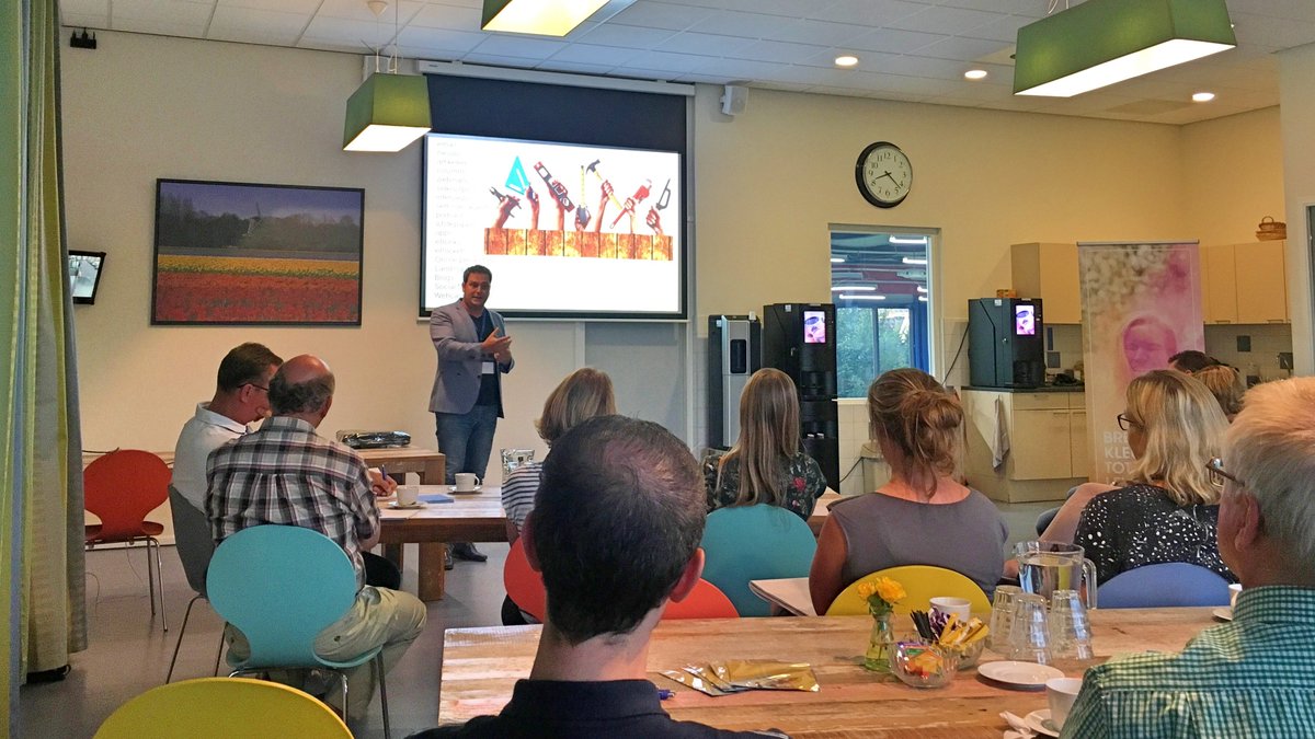 Een #selfie móet vast uitgevonden zijn door een #ZZP Kennissessiequote bij <a href="/vanderperk/">Vanderperk Groep</a> ism @Gem_Molenwaard