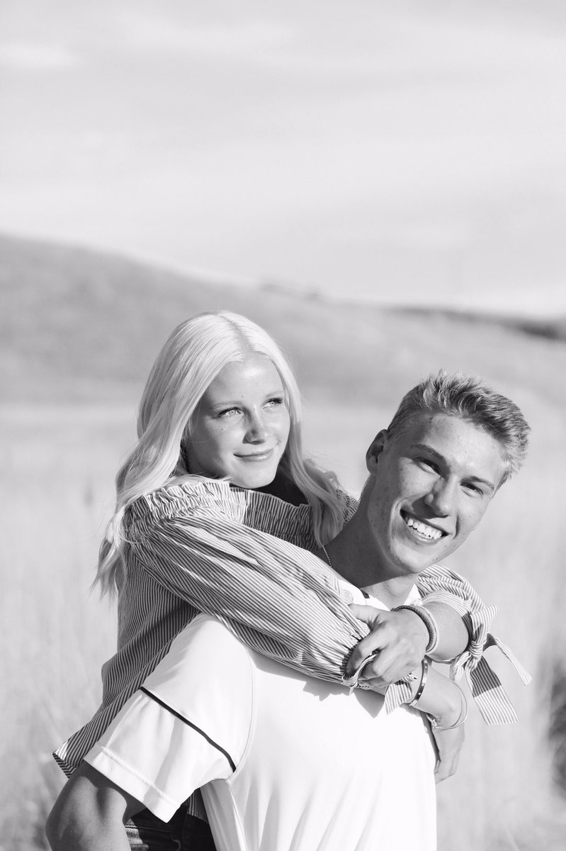 Jaronanderton's tweet photo. I leave for New Jersey in two days and I'll be back in two years! Thank you to my best friend, and I'll be back before you know it 😉😘✌🏼 https://t.co/nPivIgi8qt