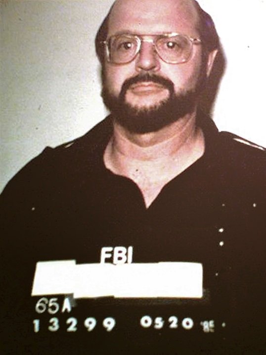 SpiesVespers's tweet photo. #OTD Aug 28,2014 #John_Walker died. Head of #Walker_Family_Spy_Ring, he spied for Soviets for profit. Died in prison https://t.co/2LdISx6NCs
