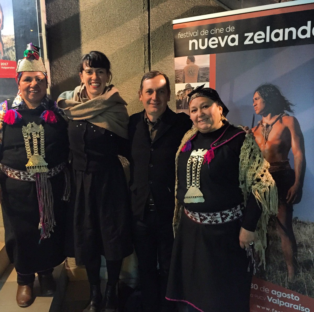 FilmInChile's tweet photo. Chile: Realización Audiovisual, la Industria del Cine y las Comunidades Indígenas https://t.co/yFGG8kXZjp #protocolosfilmicos #filmfriendly https://t.co/P5jK2g1D8O