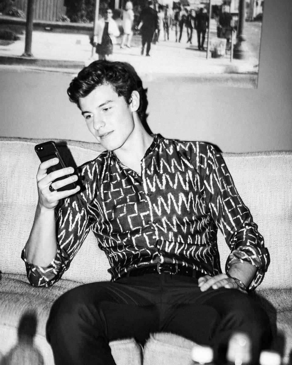 —.
Looking for someone who love me like I would.