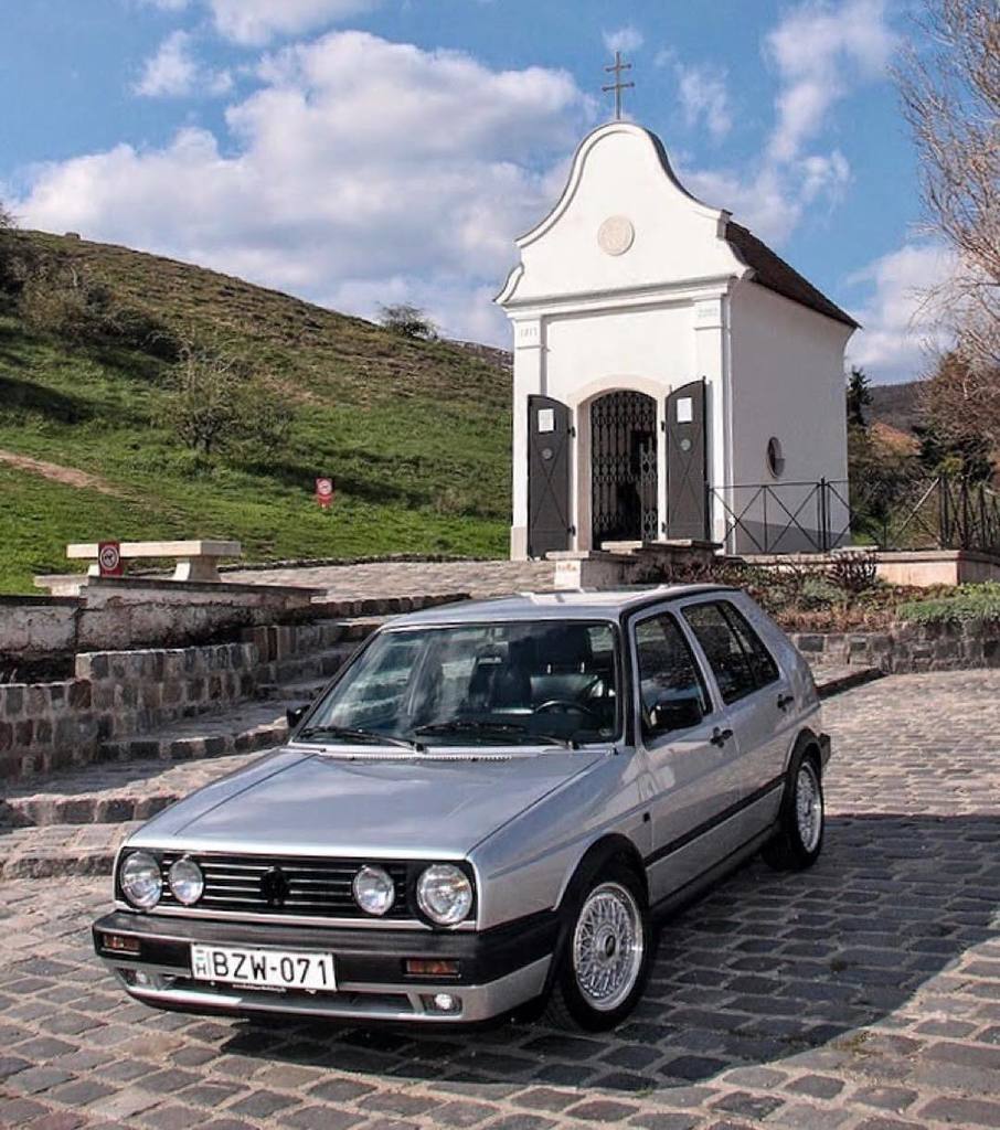 vwdepo's tweet photo. Egy felejthetetlen Mk2 a 2010 májusi számból. Látta valaki mostanában? #vwdepo #vwgolf #mk2golf #bbswheels #livevo… https://t.co/oPO2DVufuW https://t.co/53PsNjnUJL