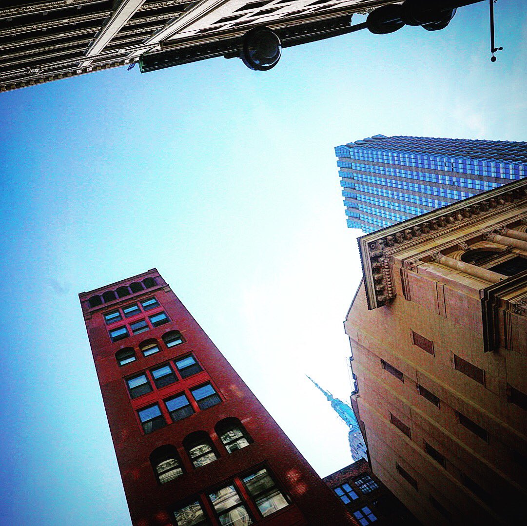 aprioricat's tweet photo. East 37th Street.
ーーー
#ny #nyc #nycity #nyc #weekend #weekendvibes #instany #instanyc… https://t.co/8lj7jDbw8B https://t.co/ZBaIblK4c1