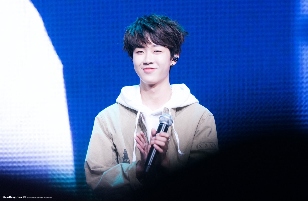deardonghyun_'s tweet photo. 170828 #골든차일드 데뷔 쇼케이스 

네가 너무 좋아

#동현 #김동현 #Dong_hyun #Golden_Child https://t.co/hhjwop3swN