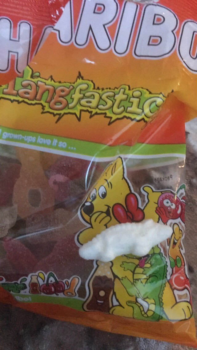 M777PEL's tweet photo. Since when did albino tangfastics become a thing??? @OfficialHARIBO https://t.co/fjHTBMlqy7