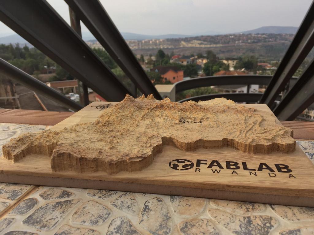 rulindanal's tweet photo. @fablabrw #antale #fab13santiago #PaulKagame #UrugwiroVillage terrain map of #Rwanda worked under #CNC machine @shopbot https://t.co/AWA8PnKnOm