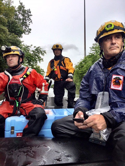 OCFireAuthority's tweet photo. Members of CA Task Force 5 are on the ground in Houston.Over 200 rescues have been made by crews. #HurricaneHarvery #SoCal #TaskForce5 #FEMA https://t.co/Unz9Hipo5P