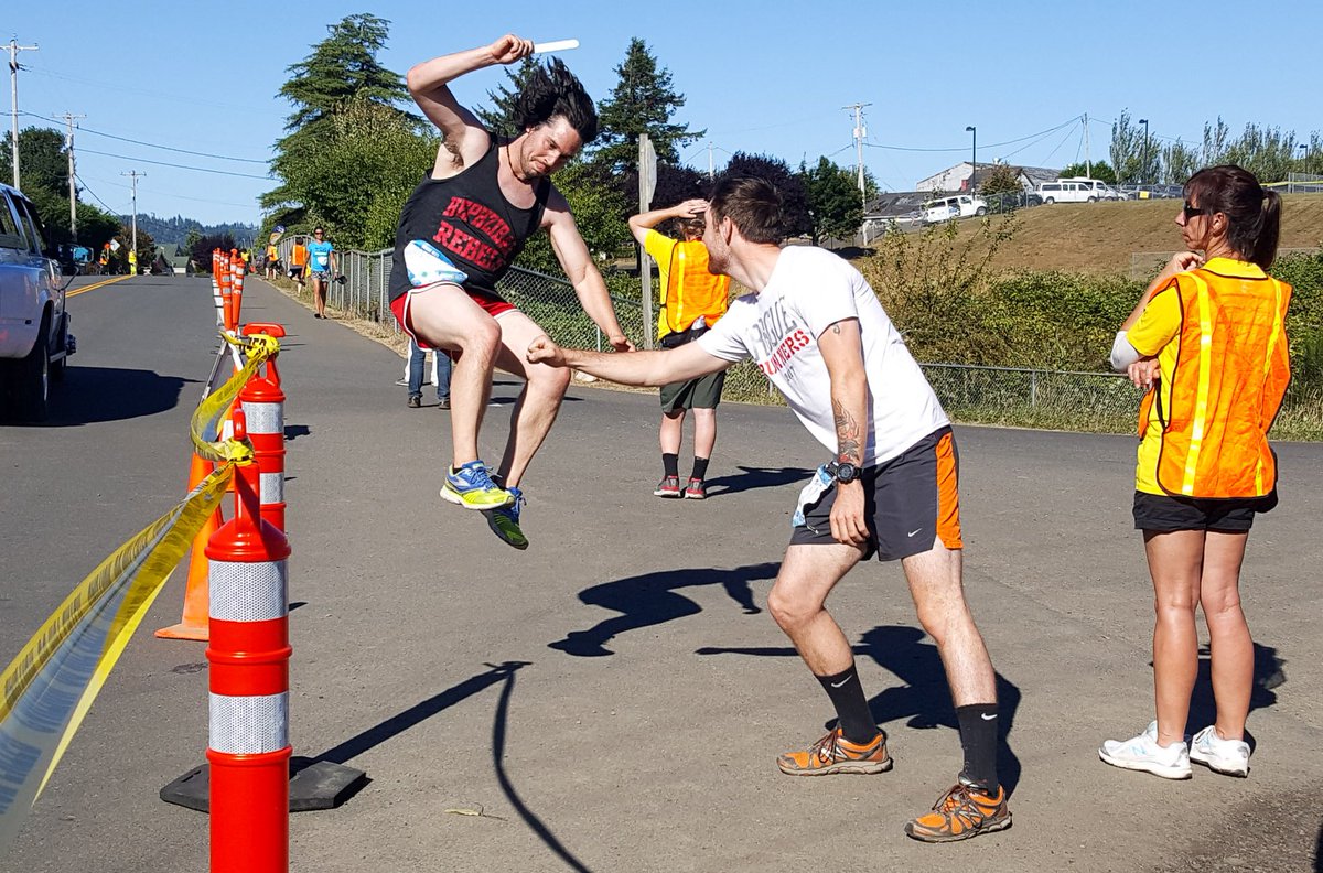 RogueAles's tweet photo. 12 Rogues ran 199 miles from Mt. Hood to Seaside, Ore. in 30 hours and 29 minutes this weekend for @HTCRelay. They deserve beer. #htc2017 https://t.co/KzMDJ8aTGR