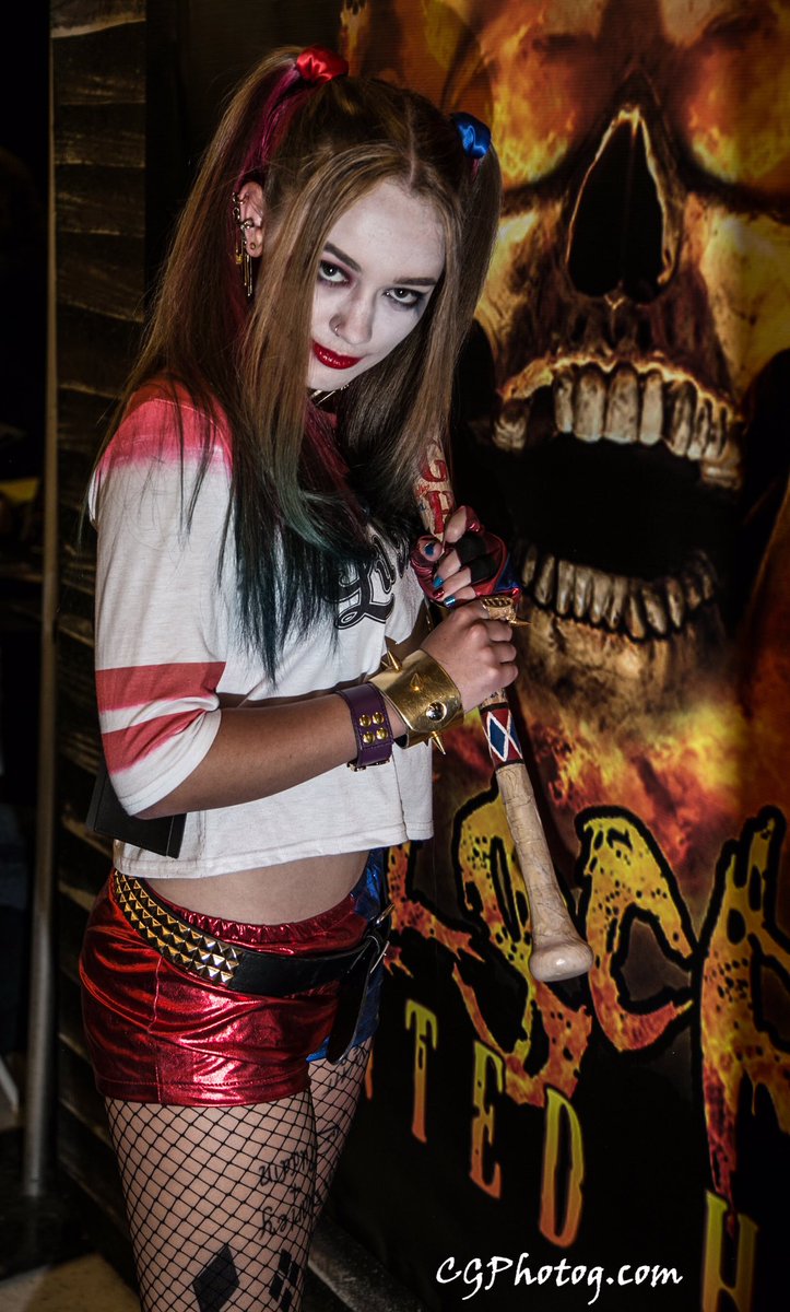 WhoGirlKerri's tweet photo. More shots from #CSCC2017 by Chris Gilstrap for @TheGeekPort https://t.co/2FUnjMq9wV