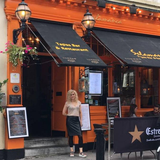 MayoAssociation's tweet photo. Caroline Boyle, owner Salamanca Tapas Bar & Restaurant https://t.co/YuVjDwzmfw will fly #greenandred flag on 17 Sept #foodforthought #gomayo https://t.co/Q1Iph6pQRz