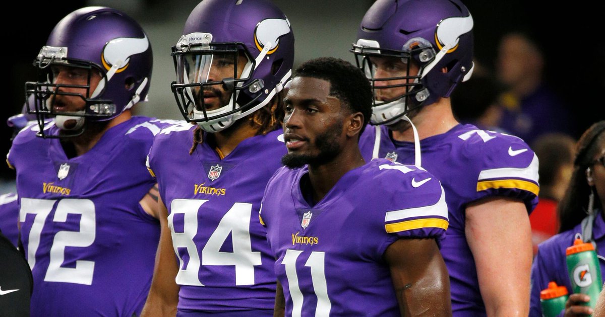 vikingsESP's tweet photo. @SuccessfulQuon tiró en 3 capturas para 36 yardas en su debut de pretemporada ayer por la noche.

📰: https://t.co/2n95vKflce https://t.co/MEQEXDslCw