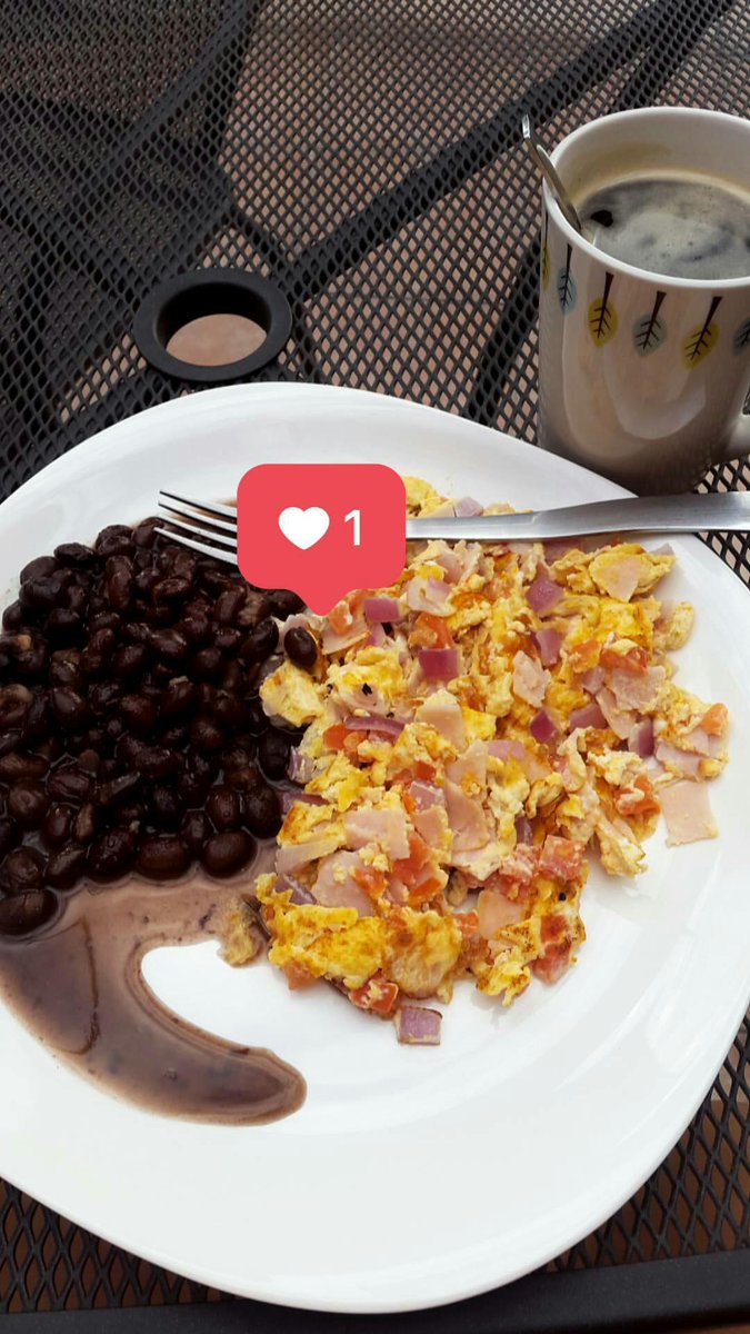 brenndaalvarado's tweet image. Desayuno de campeona 😍😍
#carbcontrol #nutrition #nutrigenomicaap #genovive #lifestyle #fitgoals #fitness #eatclean #loveyourbody