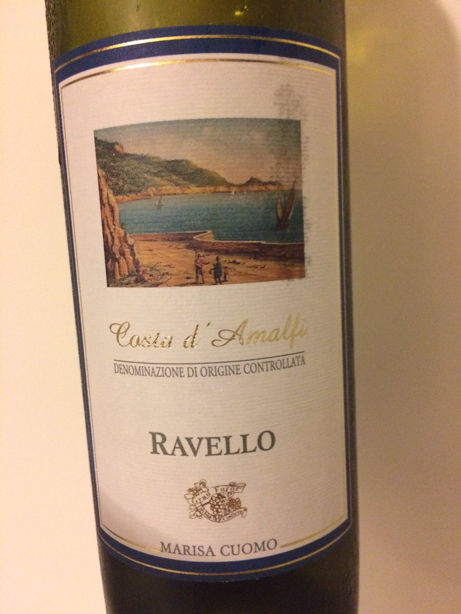 Ultimo lunedì d'agosto, non ti temo! Ti combatto a colpi di linguine con ragù di polpo, pinoli e taggiasche. Con un Ravello di <a href="/CuomoMarisa/">Cantine Marisa Cuomo</a>