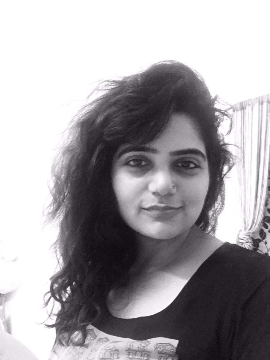 SisteronDuty's tweet photo. "There is an invisible strength within us; when it recognizes two opposing objects of desire, it grows stronger."
#RumiQuotes #Midsizer https://t.co/vGLiXQANkr