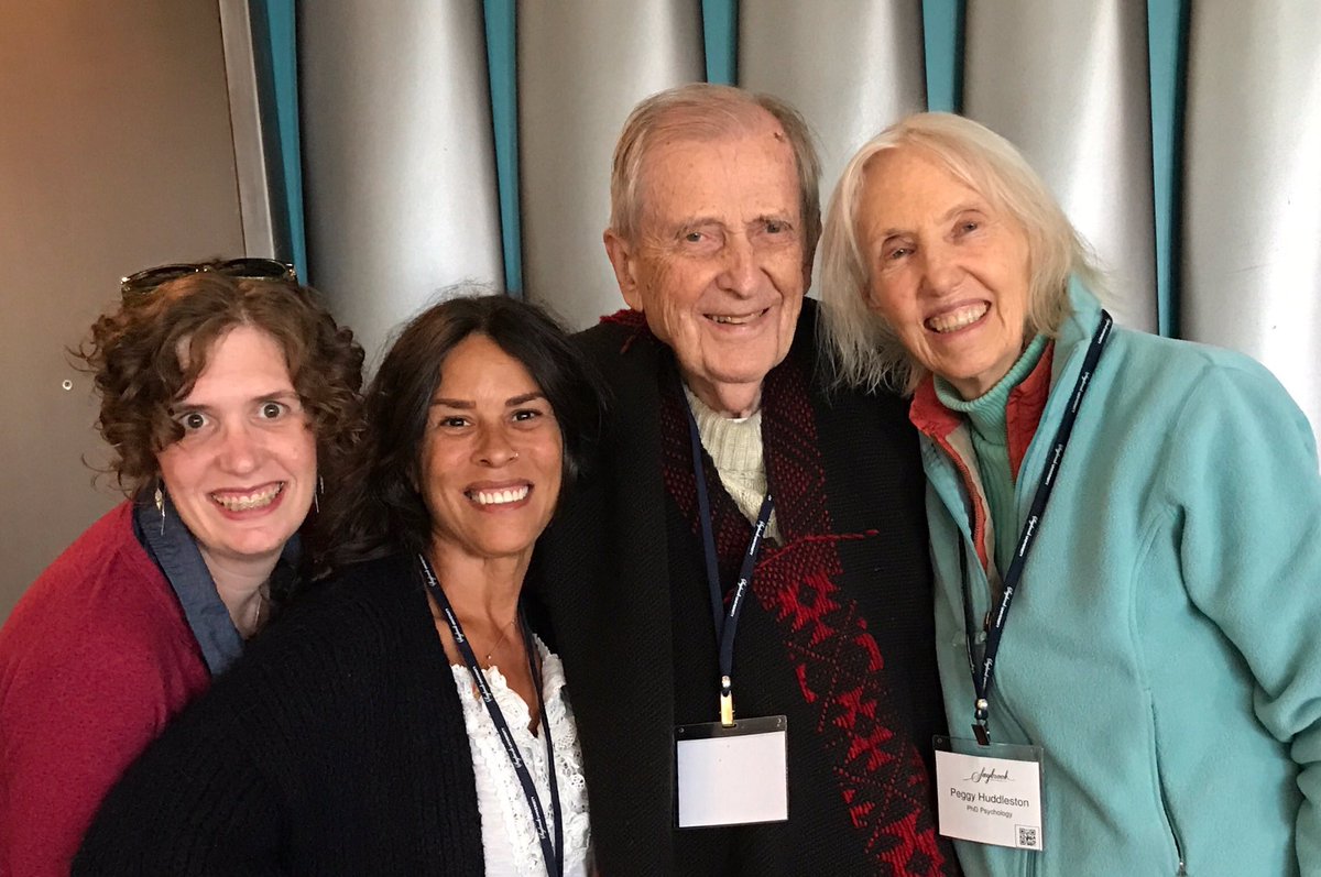 HennyKtweets's tweet photo. At #SaybrookRC17 with the legendary Dr. Stanley #Krippner and #SaybrookU cohort scholars https://t.co/vNbGNYecBJ