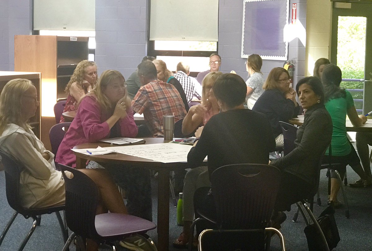 PrincipalCetner's tweet photo. Welcome back teachers! Looking forward to a great year at BHS #bourne2teach #bourne4collaboration  @bps_slam @bhscanalmen https://t.co/uVX2cySvi3