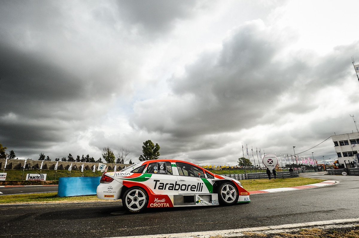 Polepositionweb's tweet photo. #STC2000 El Equipo @FiatPetronas confirmó a sus invitados para los 200km. de Bs. As.
El mexicano Ricardo Pérez de Lara y @FabricioPezzini 🏁 https://t.co/GVwAUsSt6p