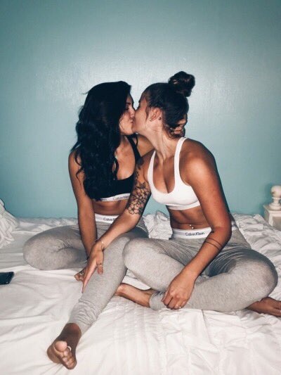 GIRLSONGlRLS's tweet photo. https://t.co/nU5olSTlmQ
