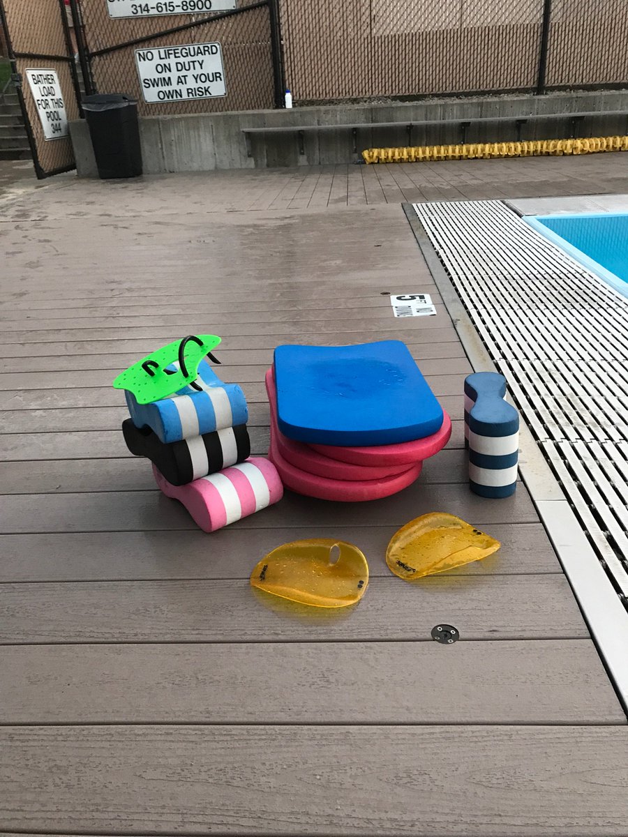 syarbrough04's tweet photo. Day 1 missing equipment. Please put your name on everything https://t.co/yqYZz56YB2