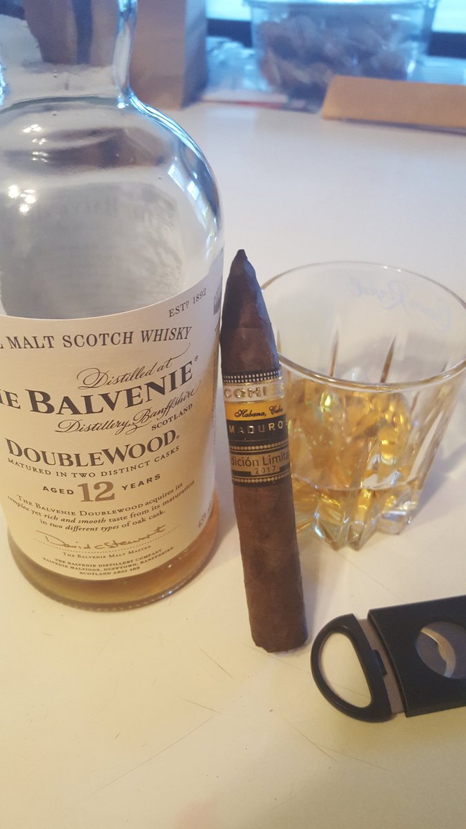 ryan_lundin's tweet photo. Time to relax! https://t.co/VcDMdQdSfL