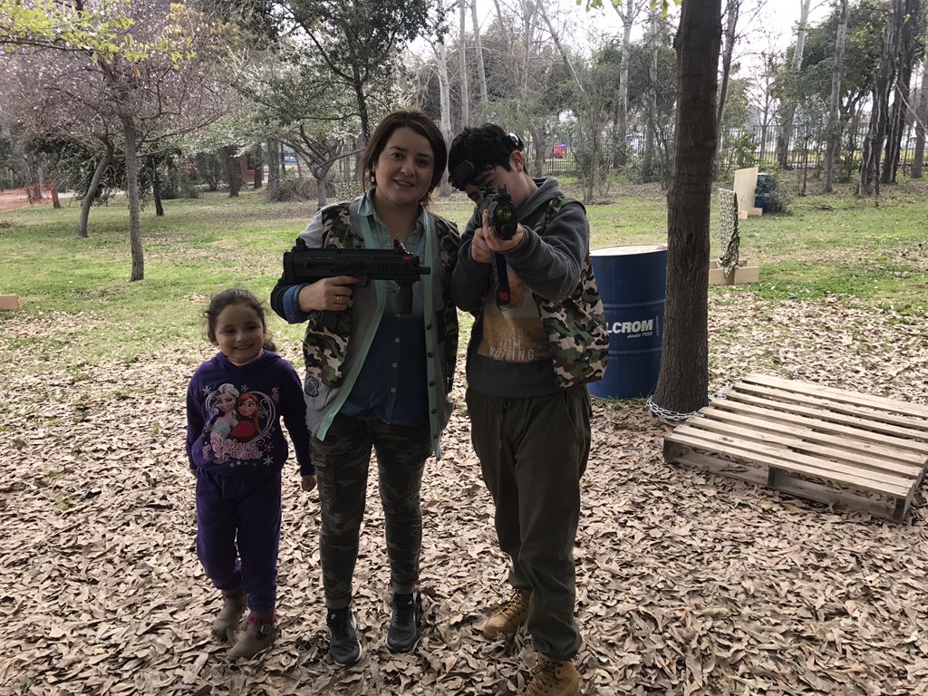 LaserShot_Chile's tweet image. Fin de semana de juego #lasertag en #parquepadrehurtado #parqueintercomunal  con @LaserShot_Chile