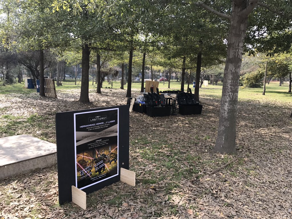 LaserShot_Chile's tweet image. Fin de semana de juego #lasertag en #parquepadrehurtado #parqueintercomunal  con @LaserShot_Chile