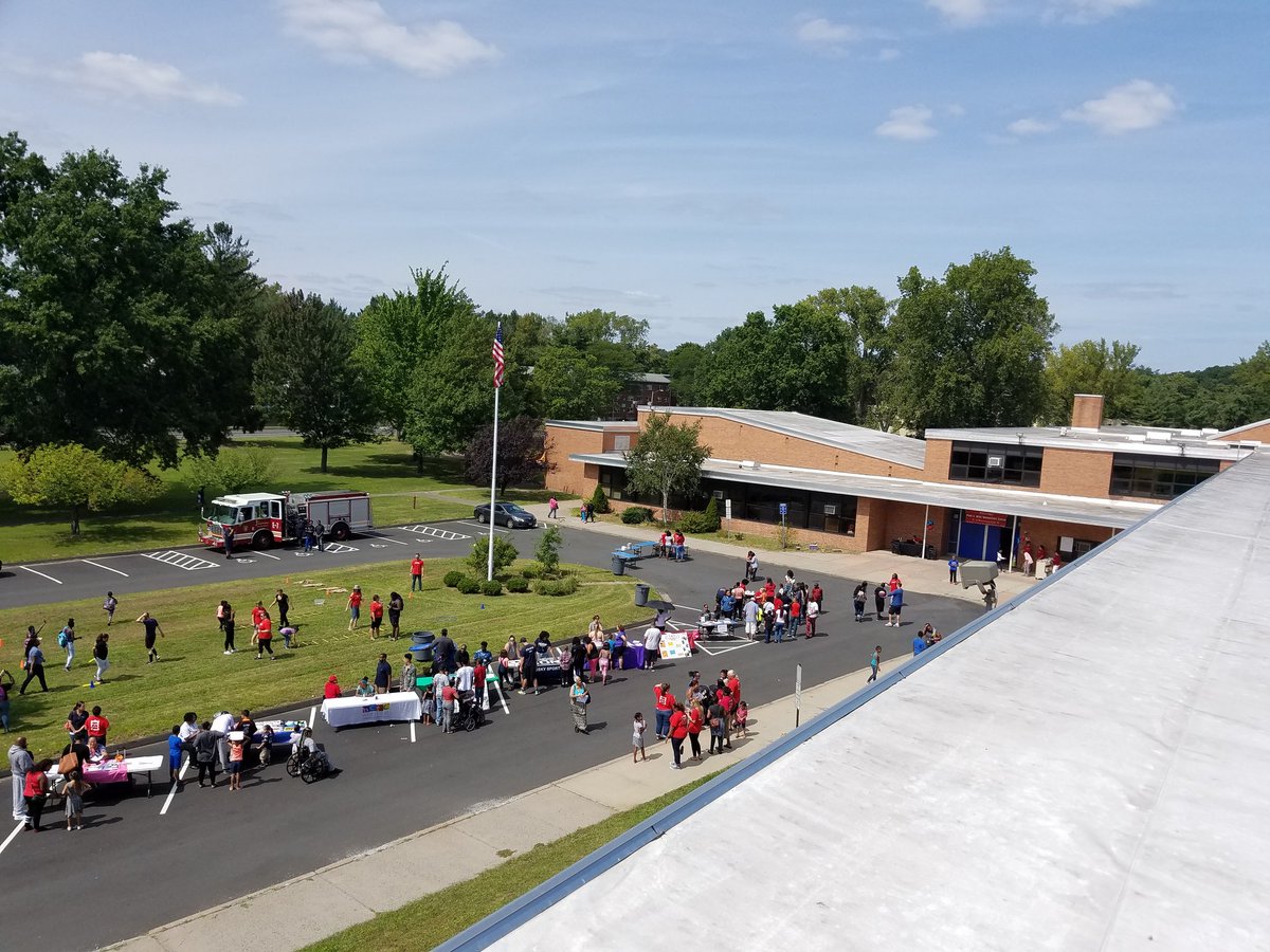 Wish Back to School Bash.  All students received backpacks and supplies for the first day of school. #Wishready