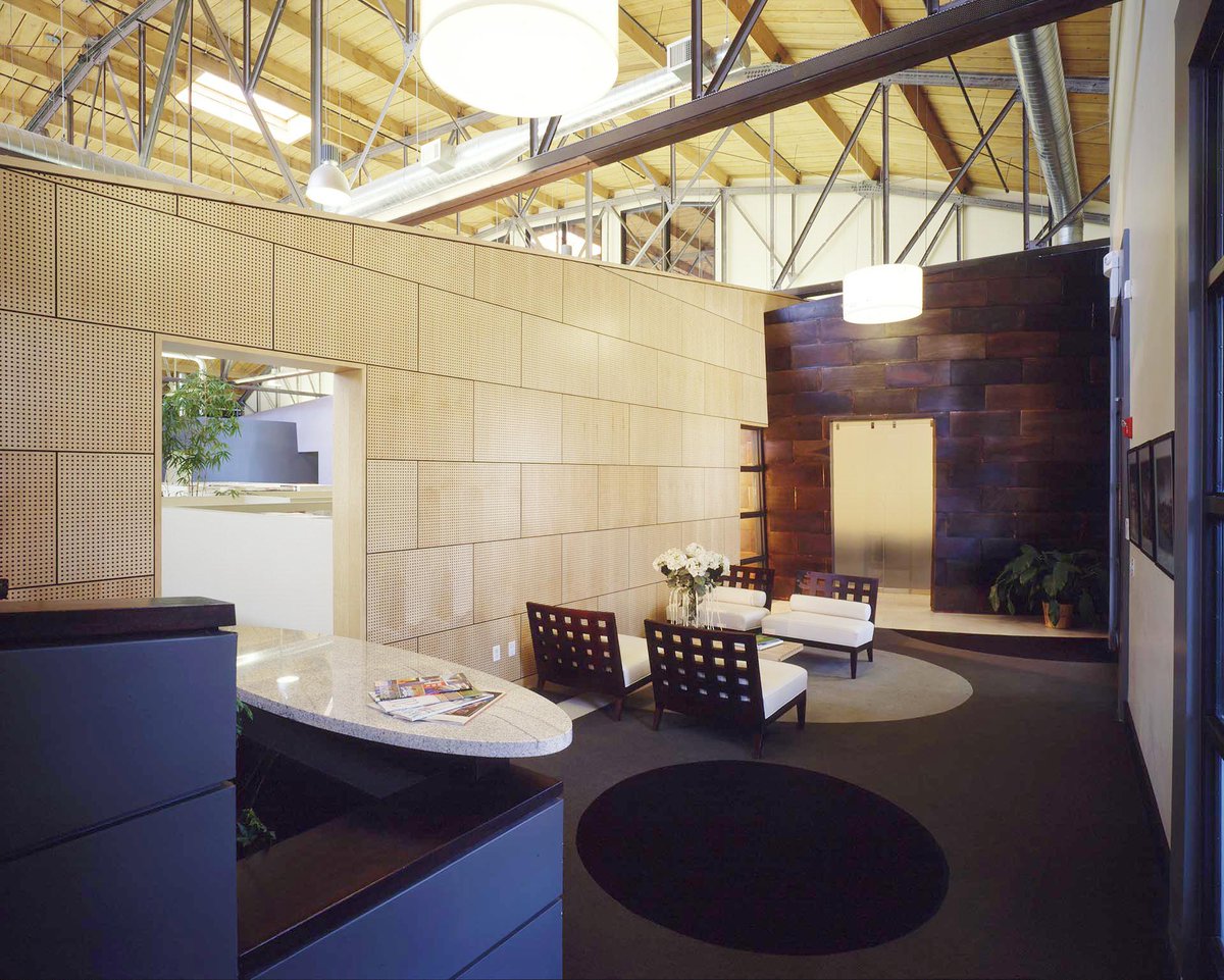 SinkCombs's tweet photo. SCD is hiring for an Intermediate Level Interior Designer in our Denver or Chicago office. Follow the link for info https://t.co/xgfAleisXr https://t.co/GIOyn15Fio