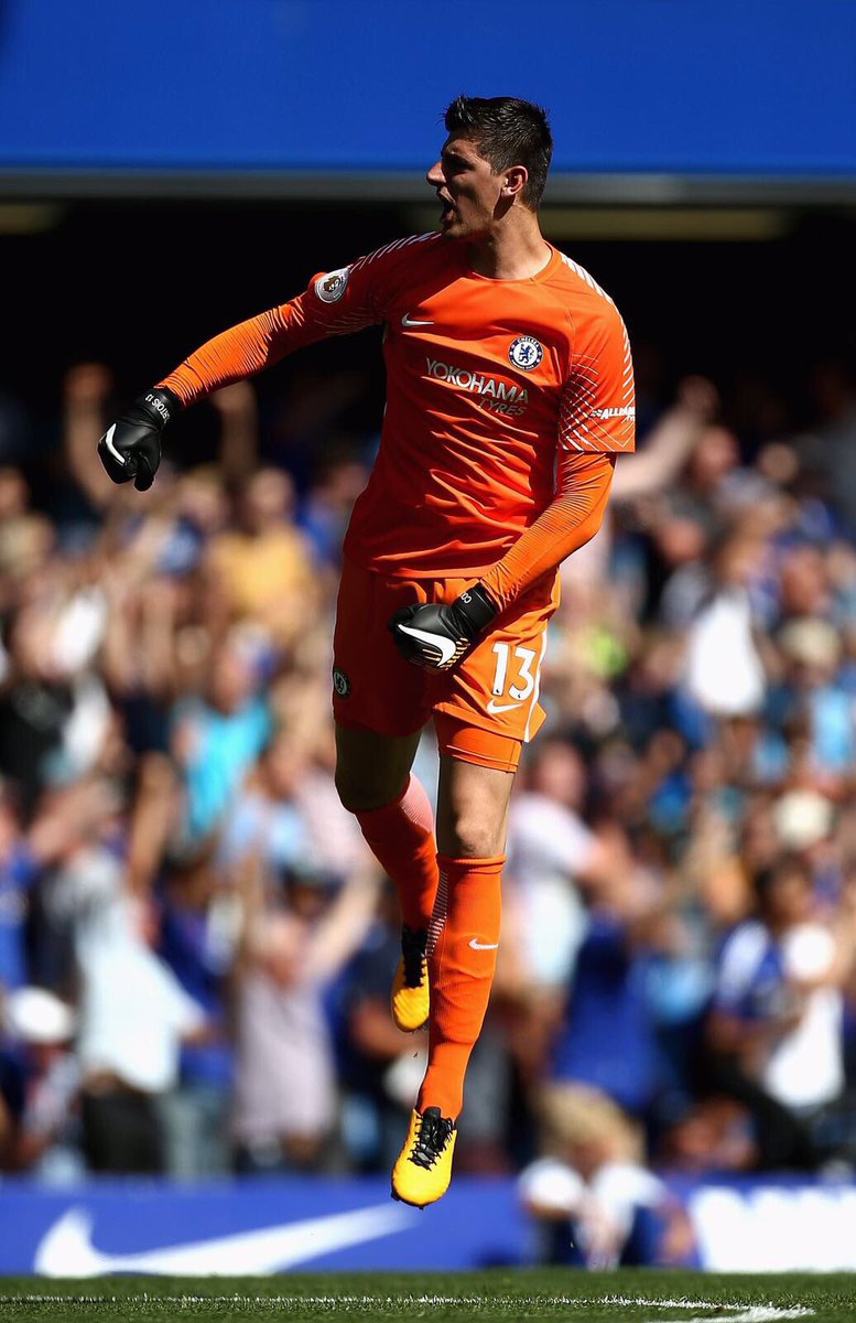thibautcourtois's tweet photo. Good victory yesterday against Everton! Now focus on Belgium! 🇧🇪⚽️ https://t.co/8WTiVaeSAD