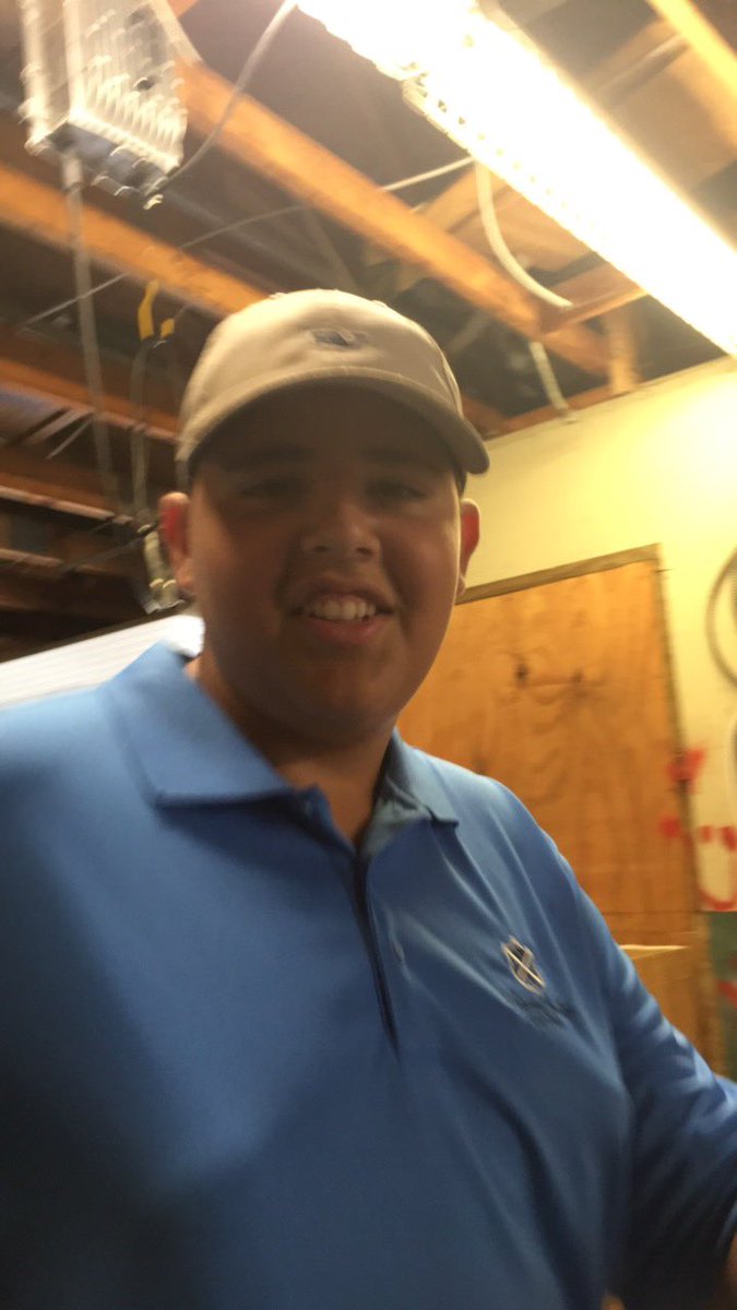 Eaglefloorpuck's tweet photo. GUYS THE MORNING ANNOUNCEMENTS LIED THE MEETING IS WEDNESDAY @845AM BRING YOUR MOTHERS (not too close to this guy) https://t.co/2UxZG6YW3K