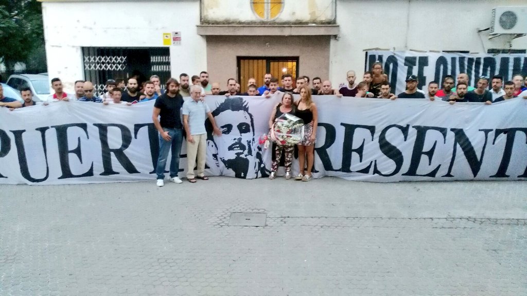 birisoficial's tweet photo. No te olvidamos
#PuertaSiemprePresente https://t.co/m9OkfLOeAo
